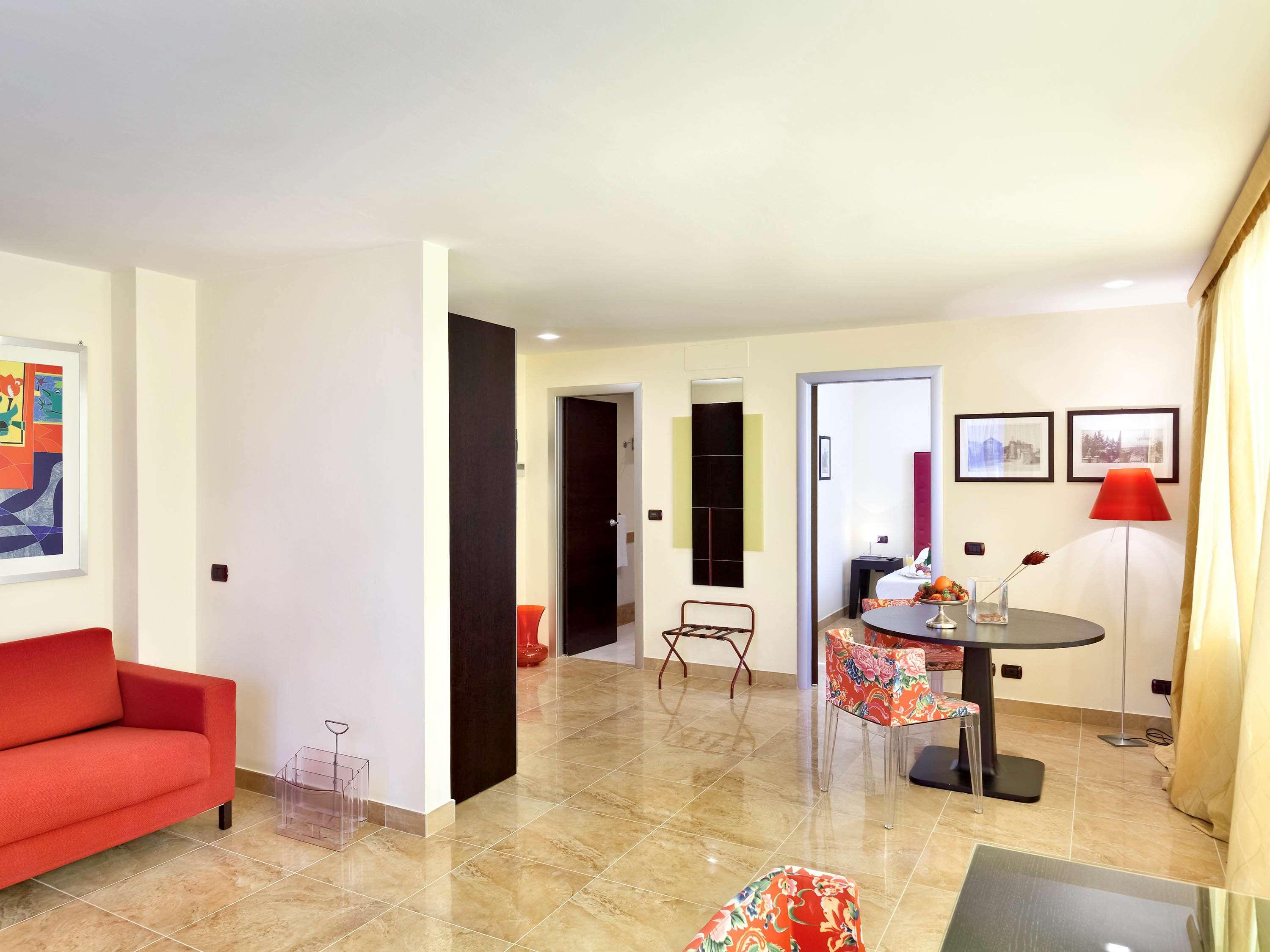Mercure Villa Romanazzi Carducci Bari Esterno foto