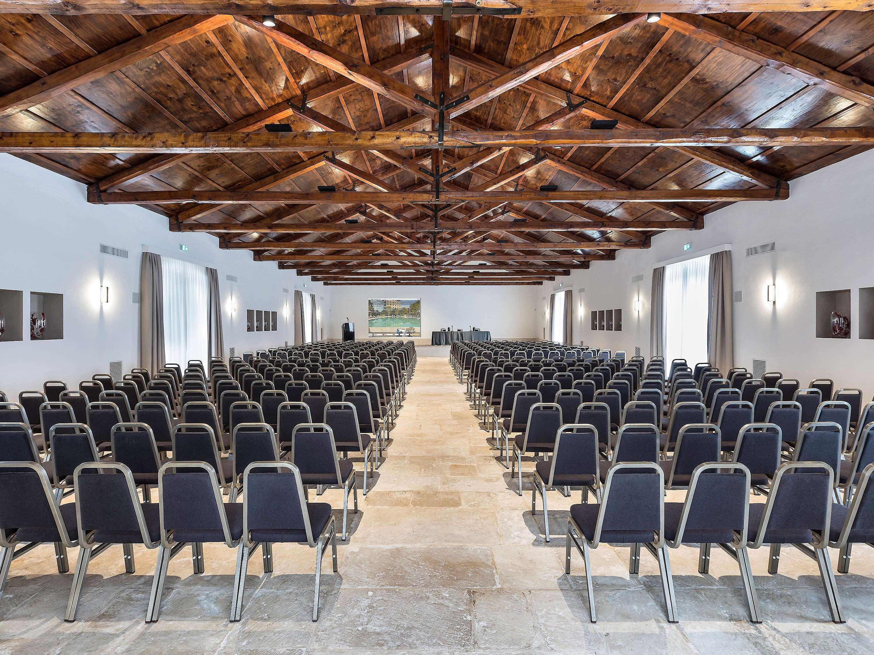 Mercure Villa Romanazzi Carducci Bari Esterno foto