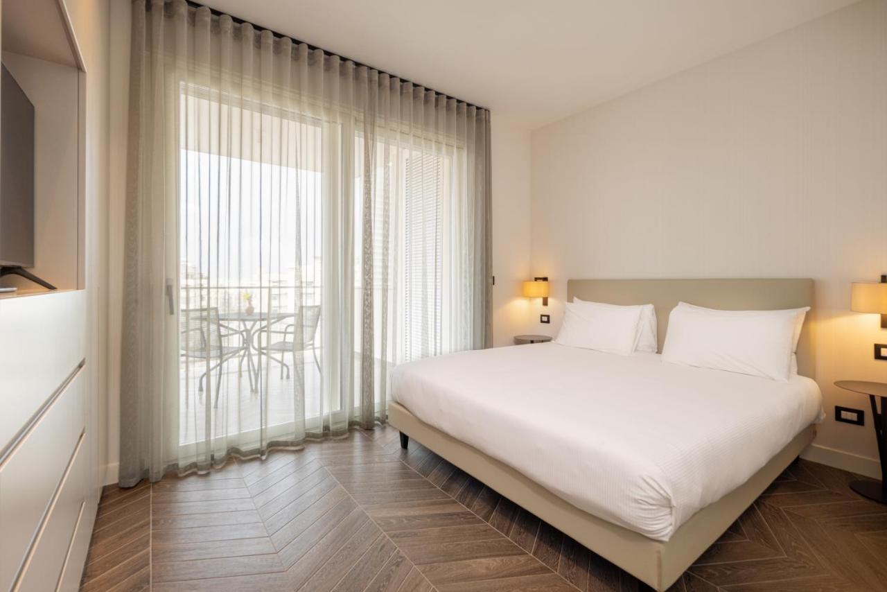 Mercure Villa Romanazzi Carducci Bari Esterno foto