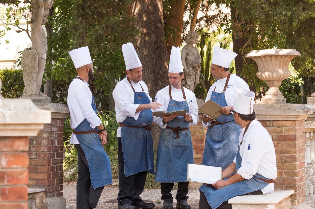 Mercure Villa Romanazzi Carducci Bari Esterno foto