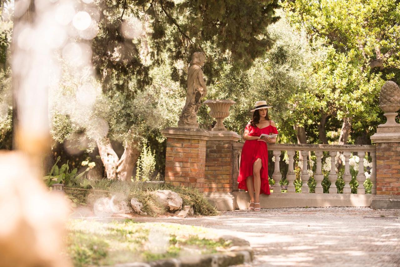 Mercure Villa Romanazzi Carducci Bari Esterno foto