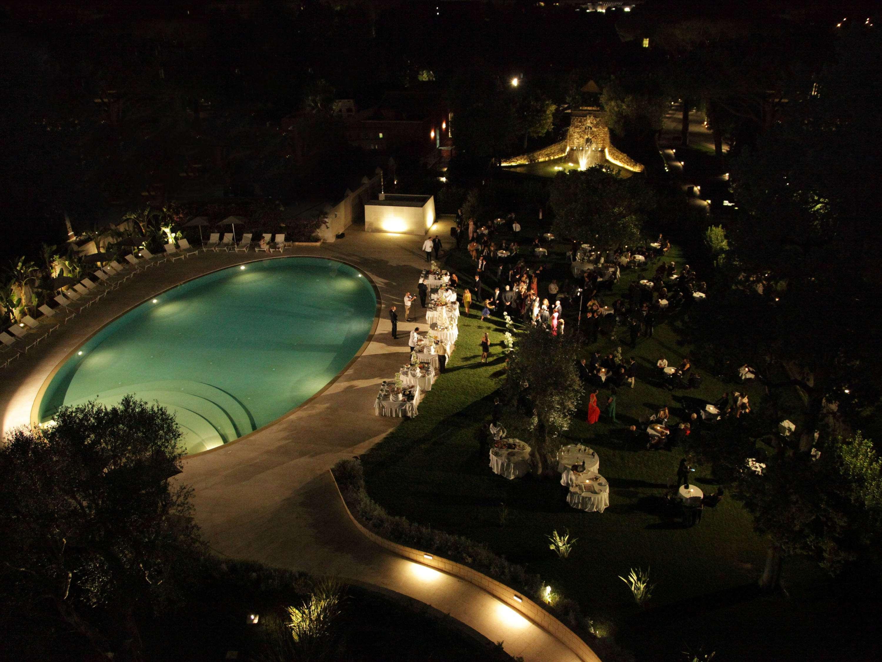 Mercure Villa Romanazzi Carducci Bari Esterno foto
